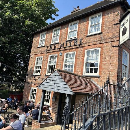The Mitre Inn Knaresborough Esterno foto