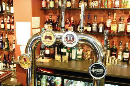 The Mitre Inn Knaresborough Esterno foto