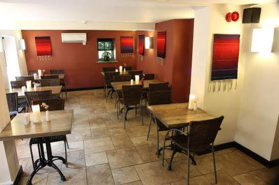 The Mitre Inn Knaresborough Esterno foto